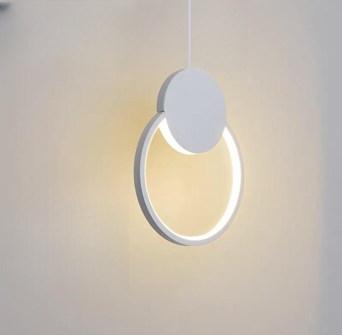 Lustra LED inel suspendata 12W, lumina calda 3000K, design minimalist alb, montaj tavan