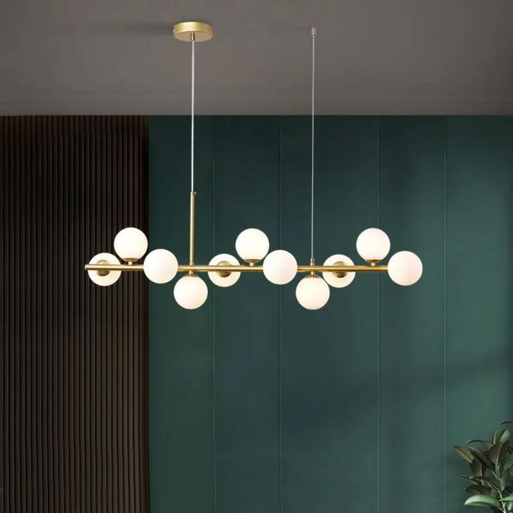 Candelabru liniar auriu cu 11 globuri din acril mat, suspendat cu cabluri reglabile, design mid-century