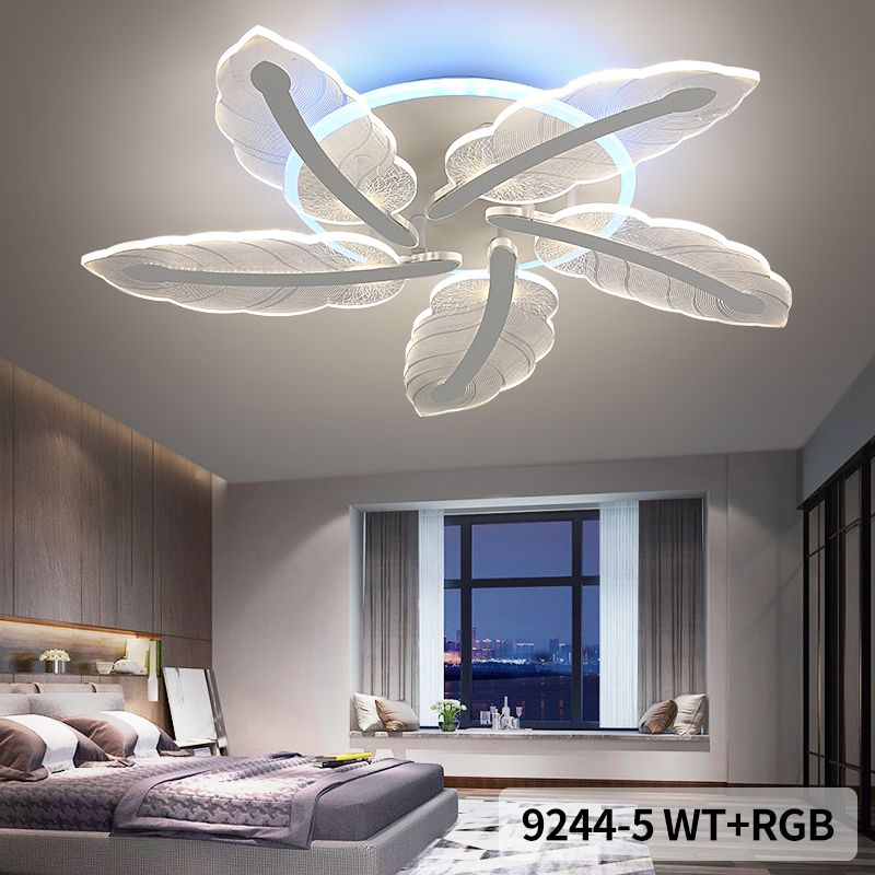 Plafoniera LED forma frunze montata pe tavan in dormitor, iluminare ambientala cu inel RGB albastru