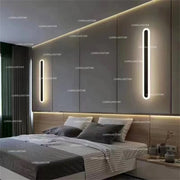 Aplica LED Bar 60cm montata pe perete in dormitor, lumina calda, design liniar negru, 40W 5000lm