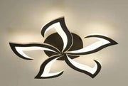 Plafoniera LED neagra design floral 120W 3000lm, 5 petale acril, lumina calda reglabila, montaj tavan