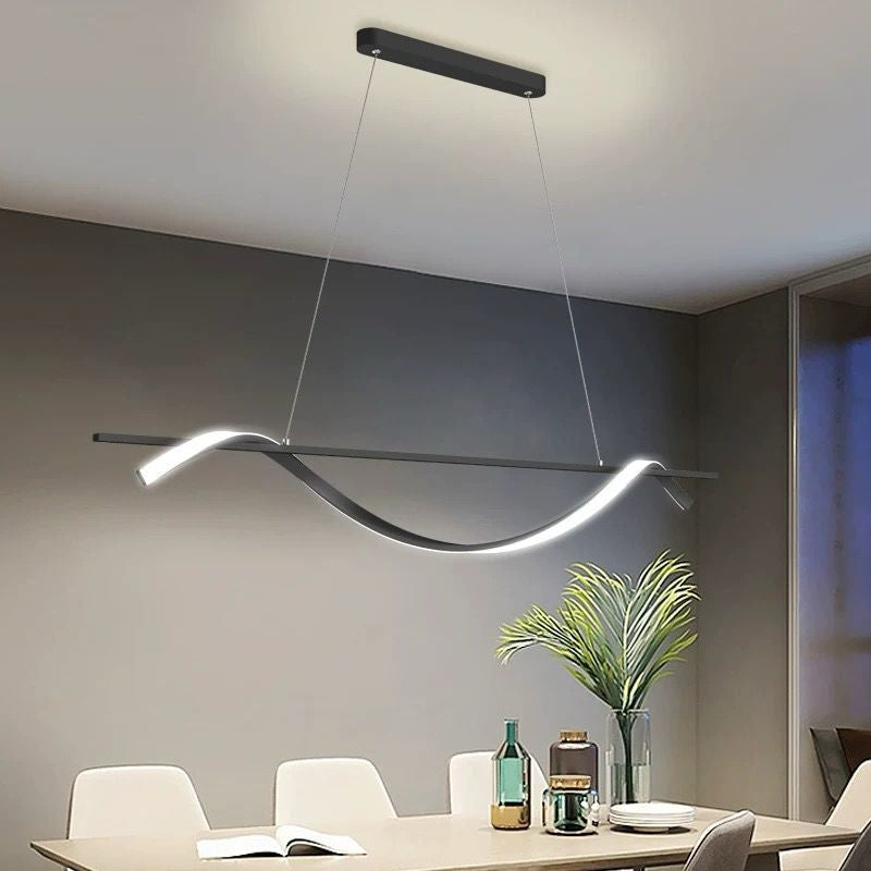 Lustra LED tip val deasupra mesei de dining, iluminat alb rece, interior modern