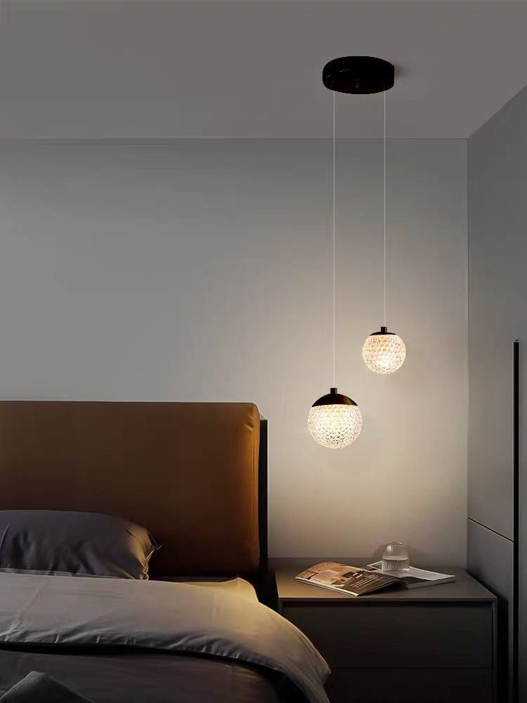 Lustra cu doua pendule glob cristal, montaj tavan cu rozeta, cablu reglabil, atmosfera calda dormitor