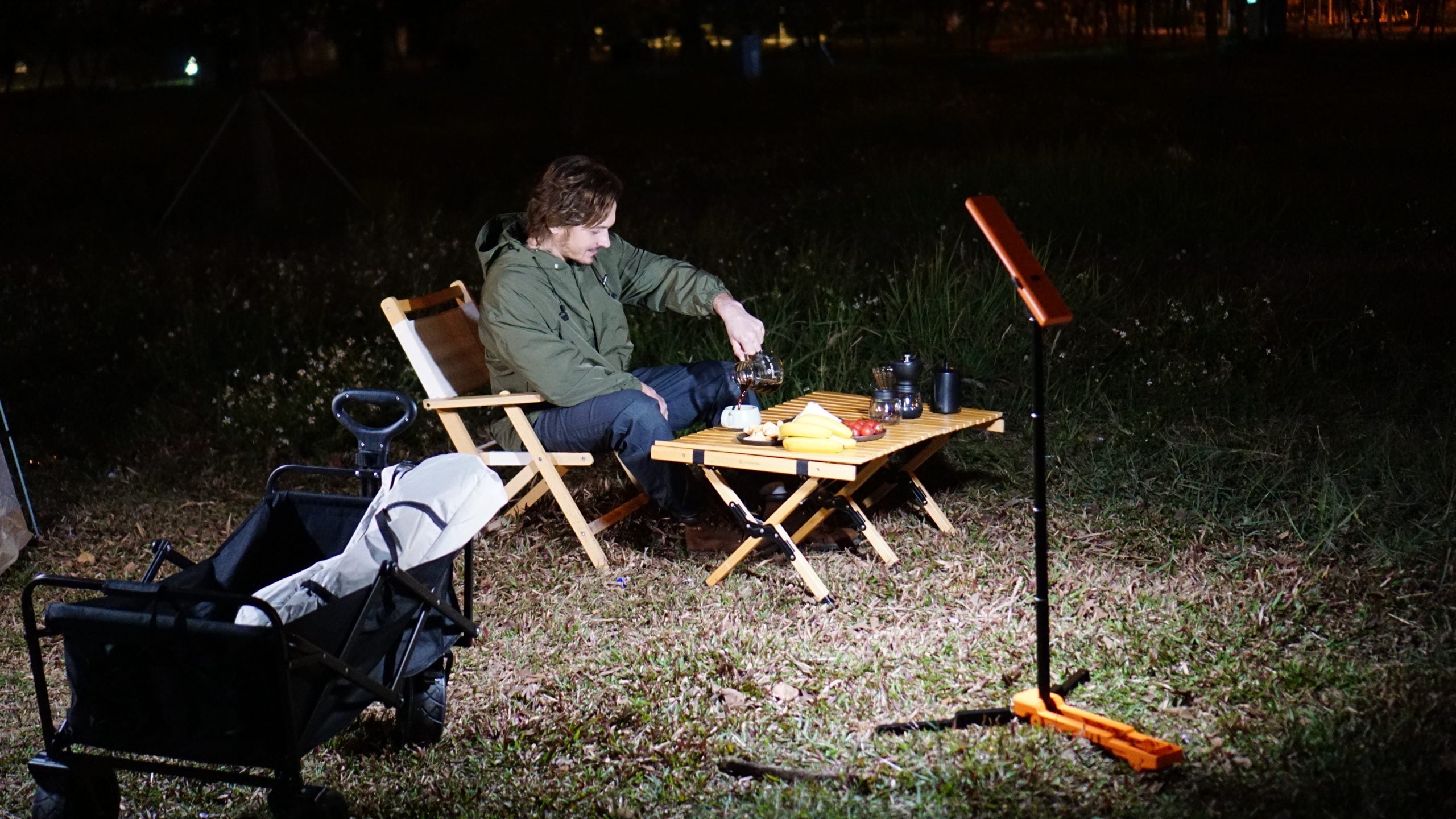 Professional Work Lamp, Foldable, Easy to Transport, 5200mAh Battery, 1500 Lumens LED, Classlights