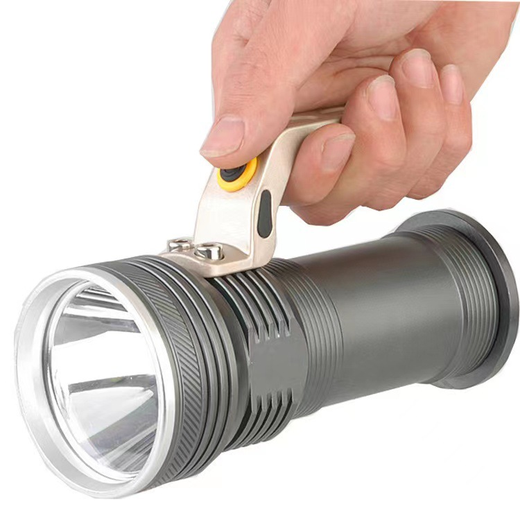 CREE LED 800 Lumens Handheld Flashlight, Aluminum Body, 18650 Rechargeable Batteries
