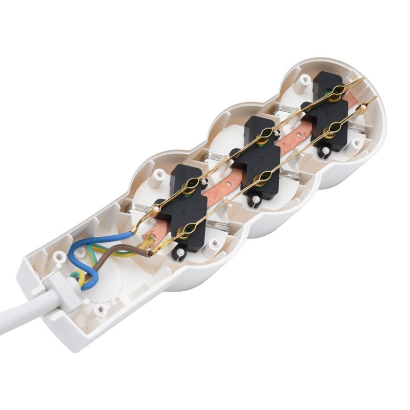 Power Strip with 3 Outlets and Child Protection, 3x1mm Cable / 10m